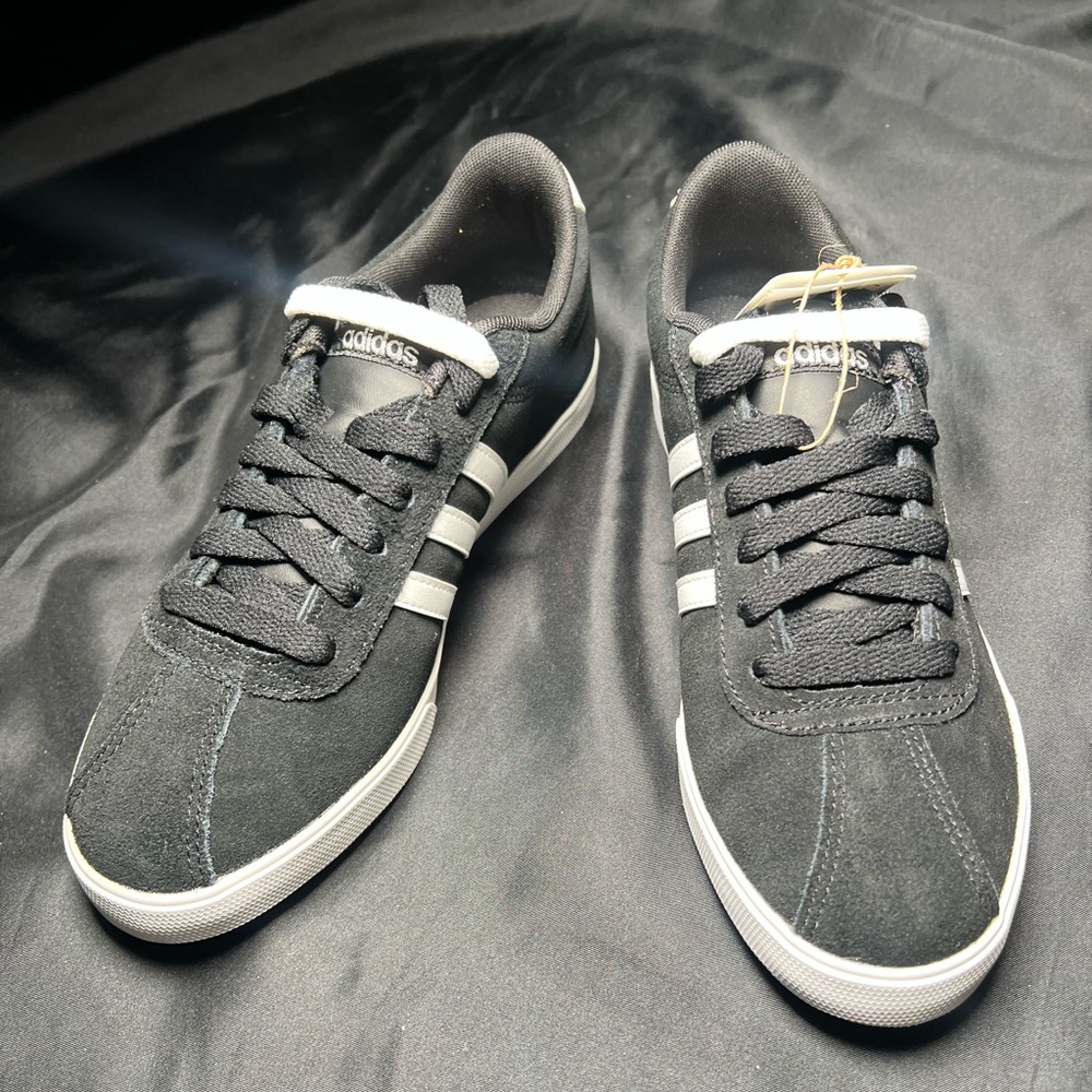 Adidas Courtset Black and White Womenswear 
Size 7.5W (Size Out of Stock)